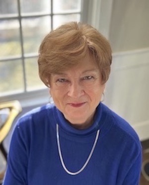 Cathy Ogren Headshot