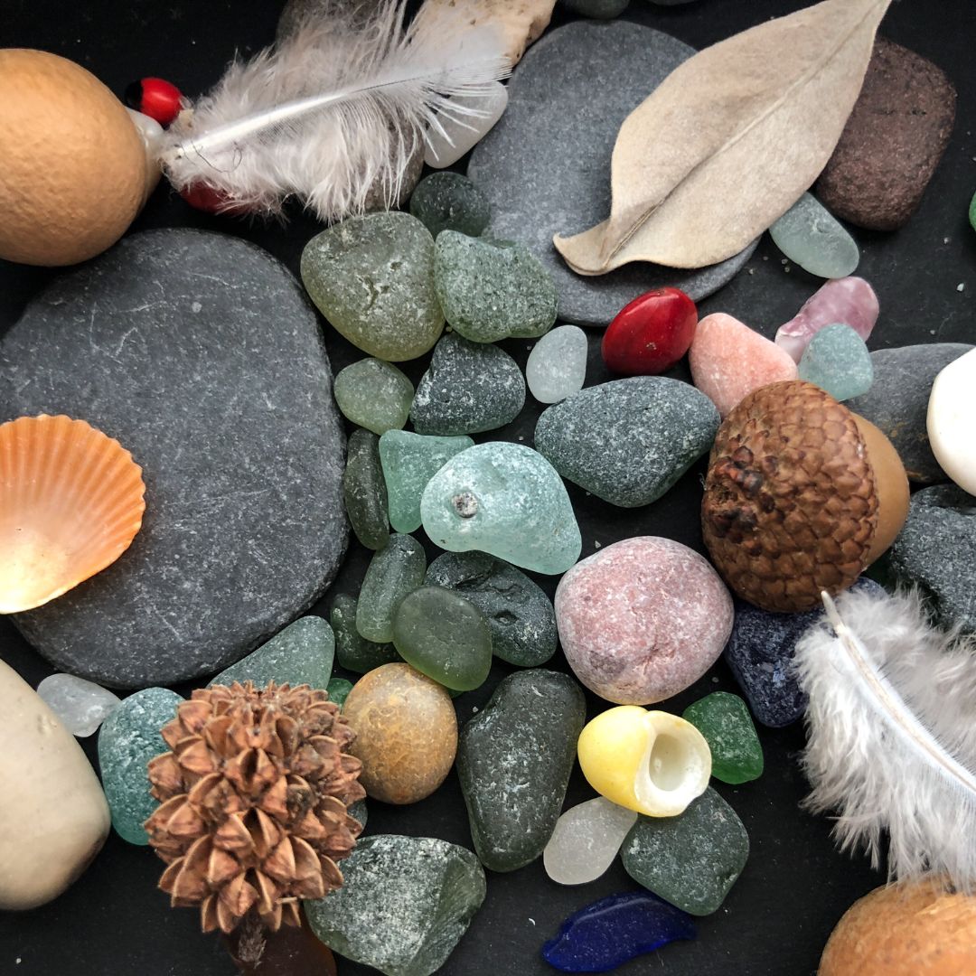 Image 2_Look closely table